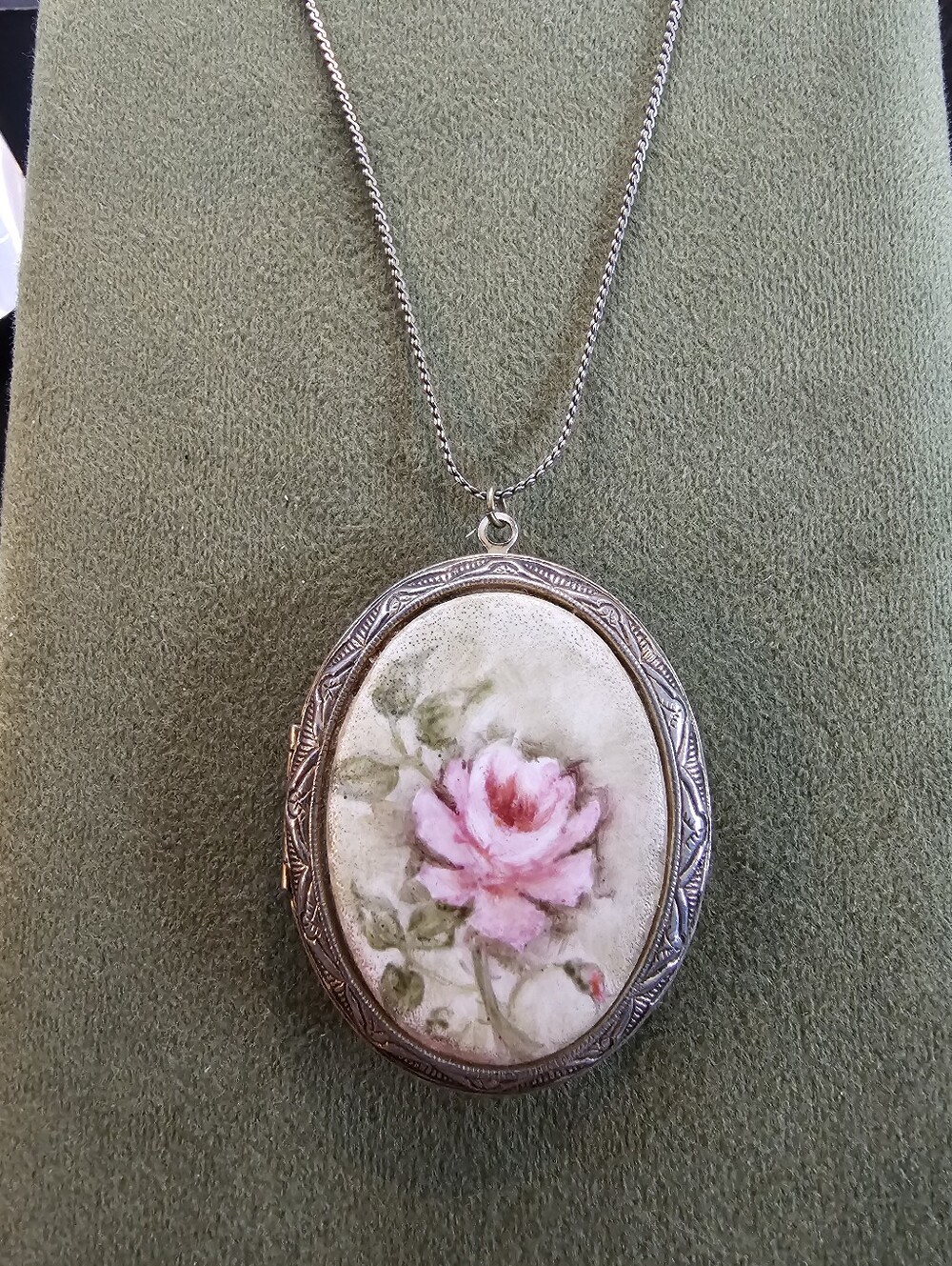 Vintage Locket Necklace